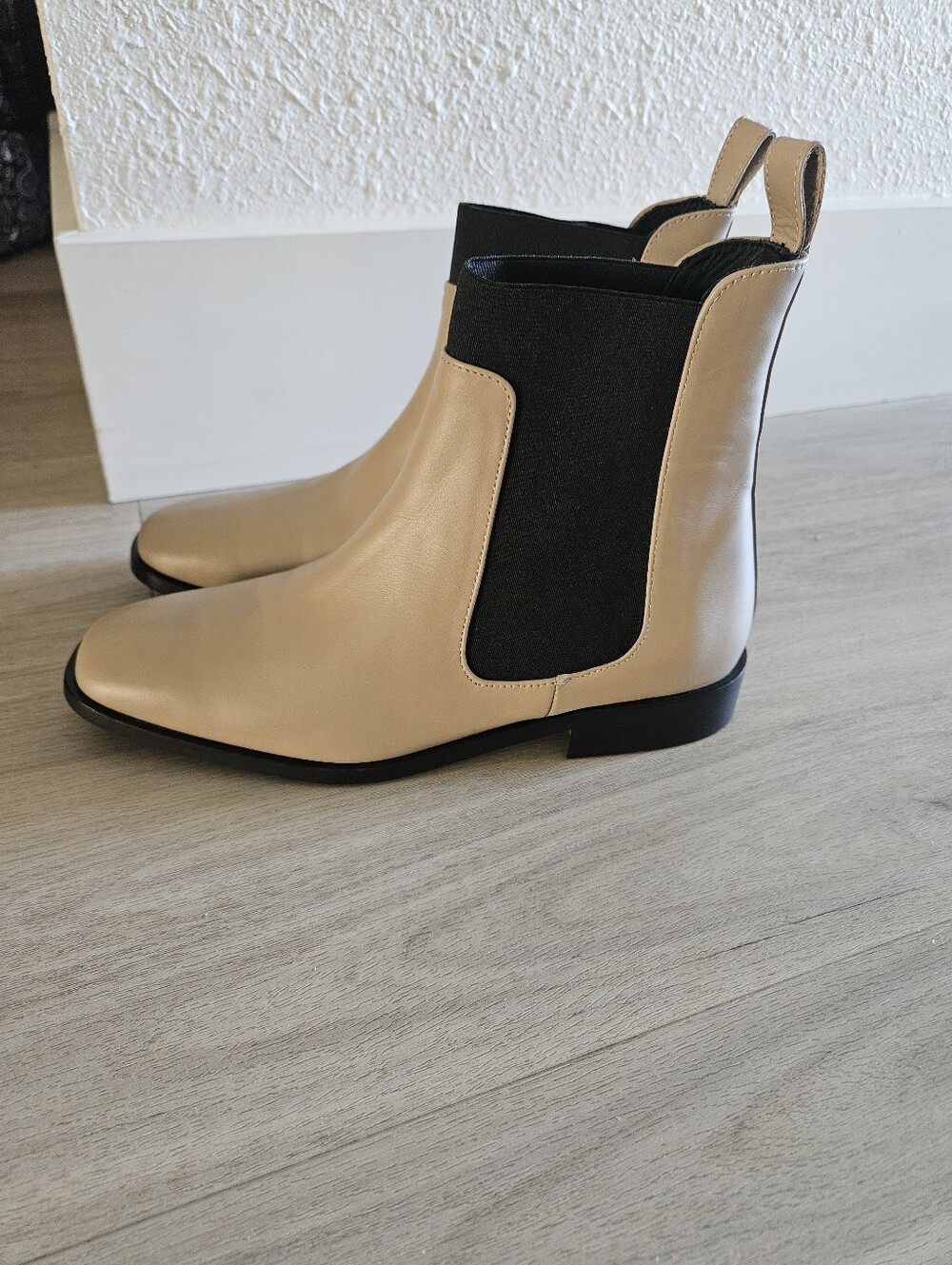 Everlane Square Toe Chelsea Boot Bootie Italian Leather NEW